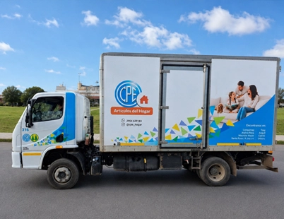 Camión de reparto de Artículos del Hogar de la CPE