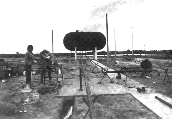 1982: Planta fraccionadora de gas - primer emprendimiento cooperativo del país en el rubro